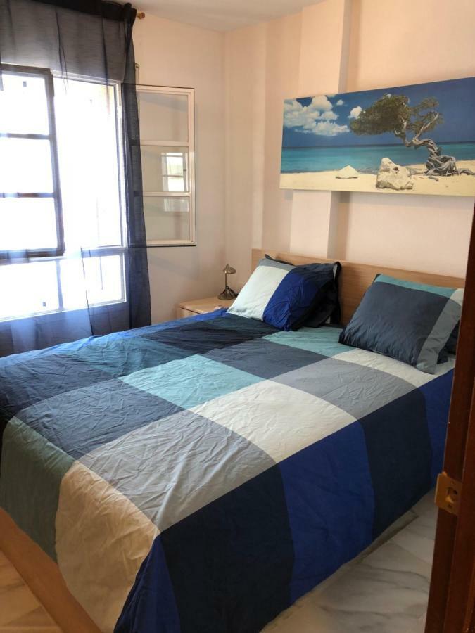 El Cortijuelo: Seaside Triplex with Rooftop Terrace Torremolinos Exterior photo